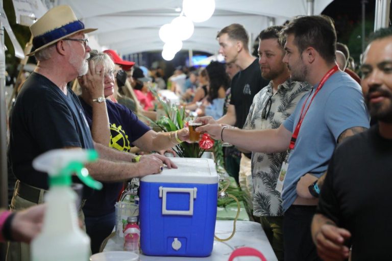GALLERY Hawaii Beer Fest